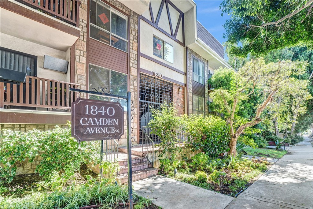 1840 Camden #202
