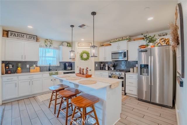 2104 Redding Way, Atwater CA: https://media.crmls.org/medias/02de237e-4ac7-4077-94bc-39081389afa0.jpg