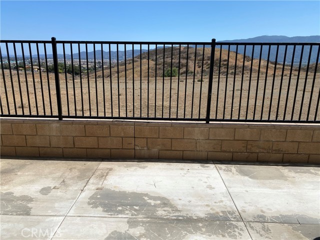 934 Helena Ridge, Lake Elsinore CA: https://media.crmls.org/medias/02dec913-9f78-443d-bba3-f0e5c0bb1e99.jpg