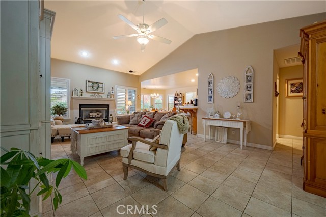 Detail Gallery Image 18 of 63 For 726 Nighthawk, Merced,  CA 95340 - 4 Beds | 3 Baths