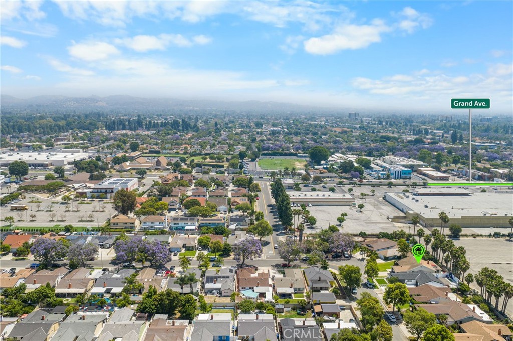 https://media.crmls.org/medias/02e0d600-73d6-455a-8ebe-ba2c61b66dc1.jpg?preset=X-Large