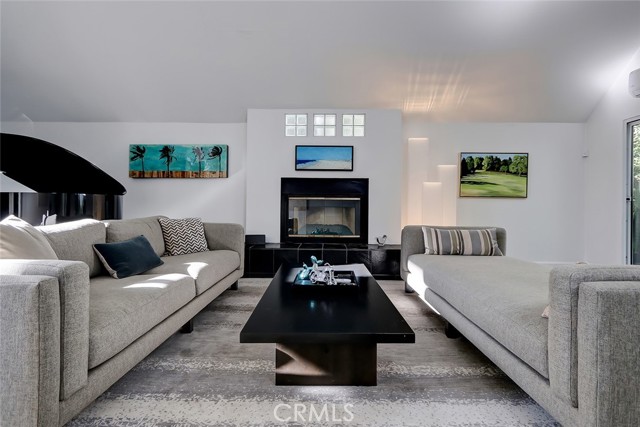 636 27th Street, Manhattan Beach, California 90266, 4 Bedrooms Bedrooms, ,3 BathroomsBathrooms,Residential,Sold,27th,SB21265016