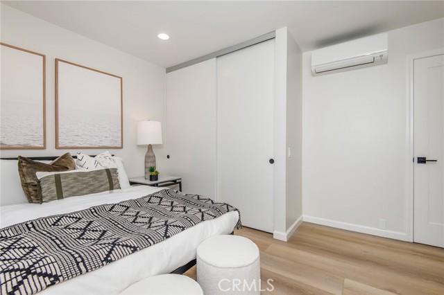 Detail Gallery Image 15 of 34 For 717 Orchid Ave #1/2,  Corona Del Mar,  CA 92625 - 4 Beds | 3 Baths