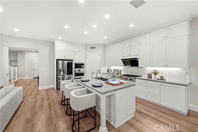 Detail Gallery Image 19 of 45 For 101 Artista, Irvine,  CA 92602 - 4 Beds | 4 Baths