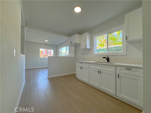 Detail Gallery Image 6 of 26 For 2110 E Hatchway St, Compton,  CA 90222 - 2 Beds | 2 Baths
