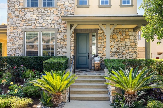 Detail Gallery Image 4 of 62 For 620 E Mandevilla Way, Azusa,  CA 91702 - 3 Beds | 3 Baths