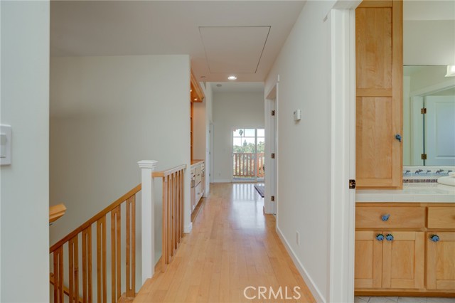 1219 Irena Avenue, Redondo Beach, California 90277, 5 Bedrooms Bedrooms, ,5 BathroomsBathrooms,Residential,Sold,Irena,SB21226617