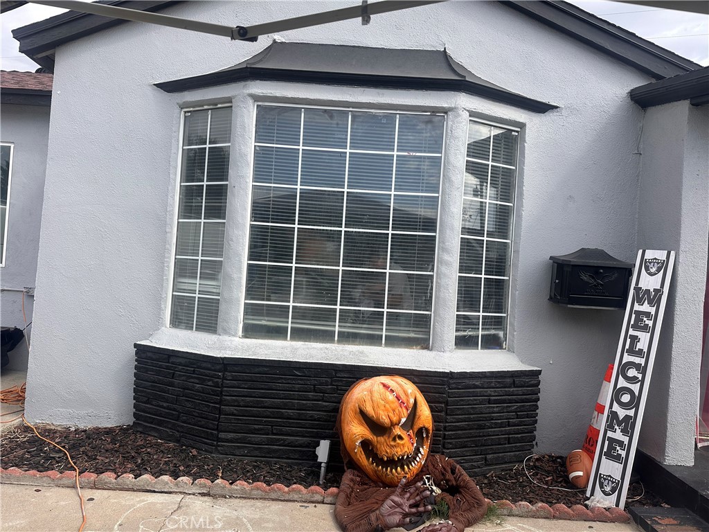 205 W Linfield