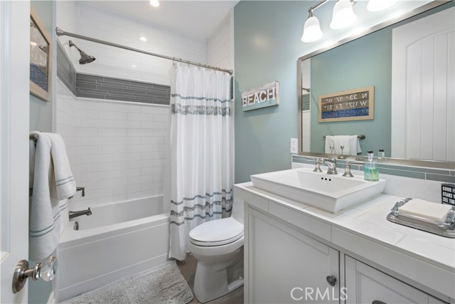 2905 Broad St, Newport Beach CA: https://media.crmls.org/medias/02e41222-19bf-4b76-962f-0104b0246db8.jpg
