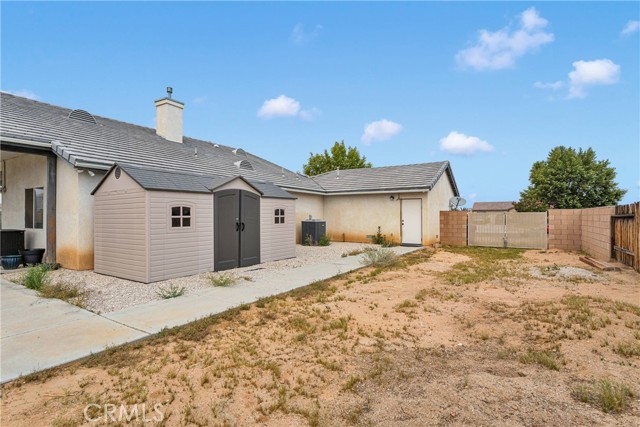 21257 Seibel Lane, Apple Valley CA: https://media.crmls.org/medias/02e42bc8-f0b3-489b-a37d-d3667aae1022.jpg