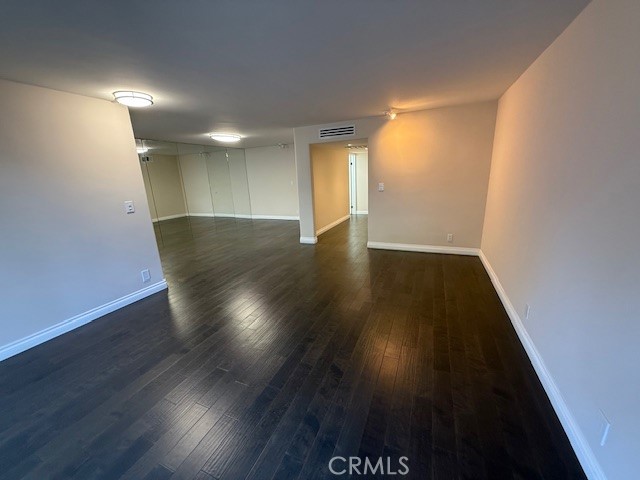 Detail Gallery Image 14 of 19 For 434 S Canon, Beverly Hills,  CA 90212 - 1 Beds | 2 Baths