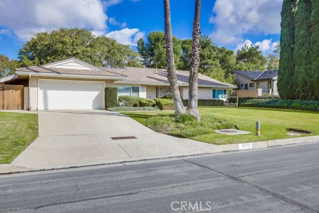 Detail Gallery Image 5 of 62 For 5772 Mountain View, Yorba Linda,  CA 92886 - 3 Beds | 2/1 Baths