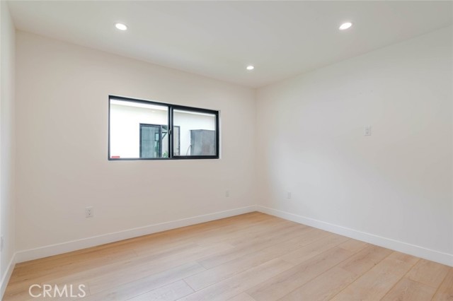 Detail Gallery Image 33 of 36 For 6219 Sylvia Ave, Tarzana,  CA 91335 - 3 Beds | 2 Baths