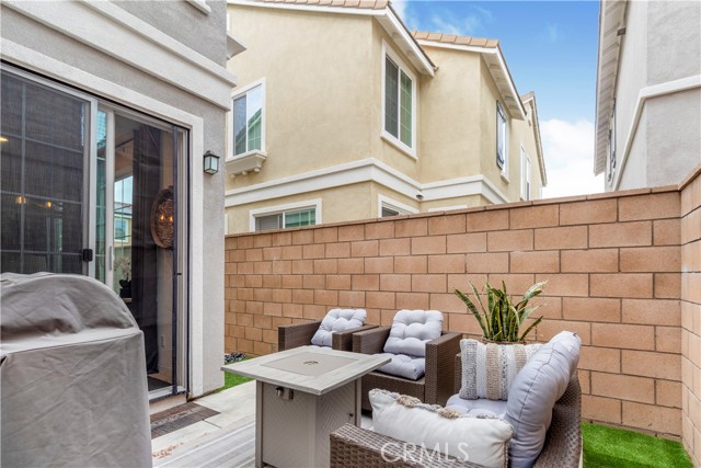 Detail Gallery Image 26 of 28 For 15169 Ridge Ln #6,  Fontana,  CA 92336 - 4 Beds | 3/1 Baths