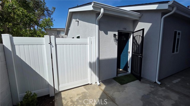 Detail Gallery Image 2 of 12 For 988 El Camino #106,  Costa Mesa,  CA 92626 - 3 Beds | 2 Baths