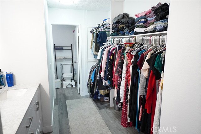 Detail Gallery Image 11 of 25 For 1978 E 5th, Ontario,  CA 91764 - 2 Beds | 1/1 Baths