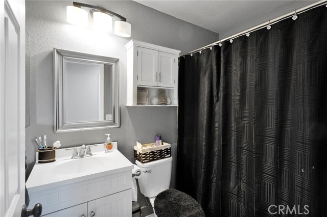 Detail Gallery Image 19 of 37 For 12889 Gifford, Victorville,  CA 92392 - 3 Beds | 2 Baths