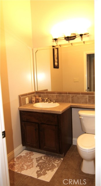 Detail Gallery Image 5 of 17 For 9905 Lightner Way, Bakersfield,  CA 93311 - 3 Beds | 2/1 Baths