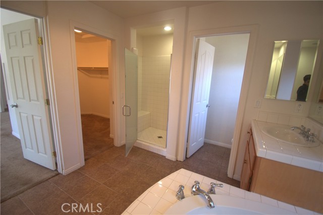 4832 Summerbreeze Court, Palmdale CA: https://media.crmls.org/medias/02e71736-91e6-4b97-bd8f-a404bd30cd48.jpg
