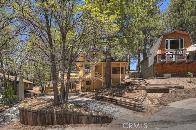 33294 Wild Rose Drive, Green Valley Lake CA: https://media.crmls.org/medias/02e72887-c061-4465-95ec-4e84b19e65ba.jpg