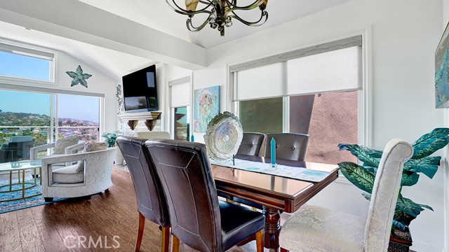 24965 Seagate, Dana Point CA: https://media.crmls.org/medias/02e759a0-a9d8-4029-9649-91ed42c7e113.jpg