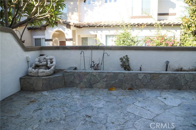 Detail Gallery Image 20 of 23 For 2324 Sunningdale Dr, Tustin,  CA 92782 - 2 Beds | 2/1 Baths