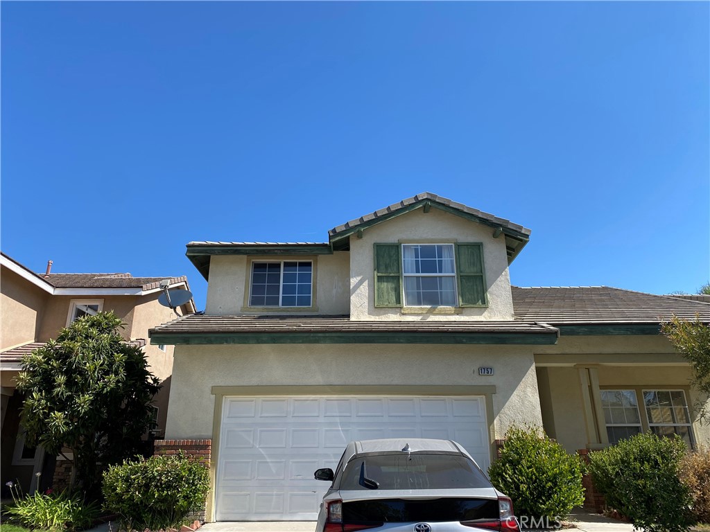 1757 W Andes