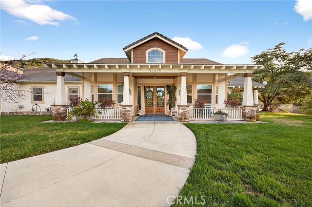 Detail Gallery Image 8 of 71 For 41275 Hacienda Dr, Murrieta,  CA 92562 - 4 Beds | 3/1 Baths