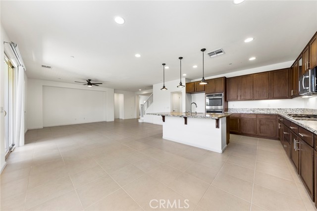 Detail Gallery Image 15 of 53 For 1283 W Tulip Circle, Beaumont,  CA 92223 - 5 Beds | 4 Baths