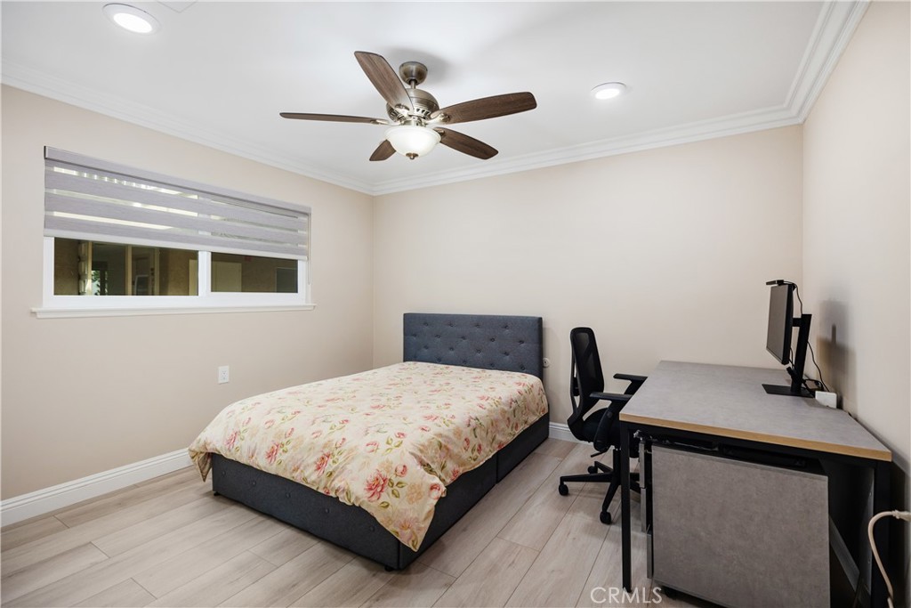 MLS #OC25250868 image #20