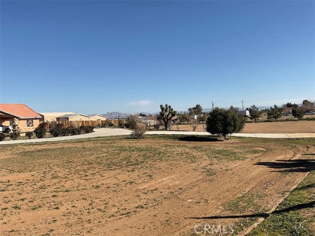 Detail Gallery Image 4 of 40 For 9628 7th, Victorville,  CA 92392 - 5 Beds | 3 Baths