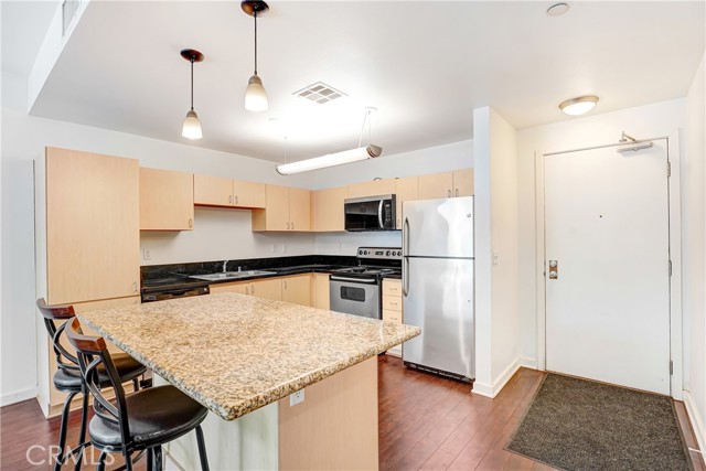 Detail Gallery Image 5 of 15 For 630 W 6th #216,  Los Angeles,  CA 90017 - 1 Beds | 1 Baths