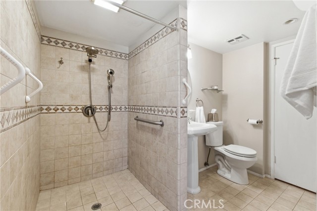 Detail Gallery Image 17 of 28 For 600 N Pepper Tree Dr, Brea,  CA 92821 - 5 Beds | 2/1 Baths