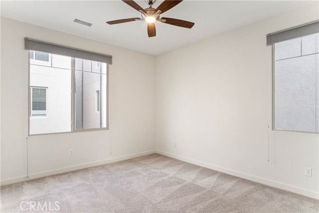 Detail Gallery Image 25 of 50 For 5533 Palm Dr, Hawthorne,  CA 90250 - 4 Beds | 3 Baths