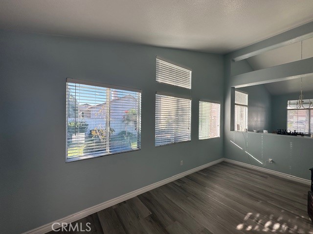 Detail Gallery Image 10 of 21 For 1343 W La Gloria, Rialto,  CA 92377 - 4 Beds | 2 Baths