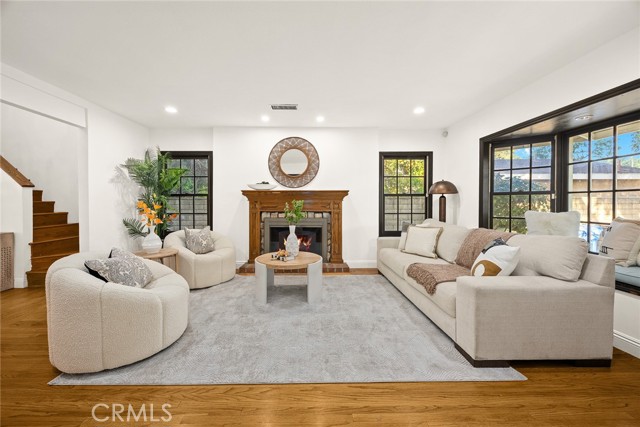 131 Woodruff Place, Arcadia CA: https://media.crmls.org/medias/02ede696-ab64-4814-abac-defef06b9c04.jpg