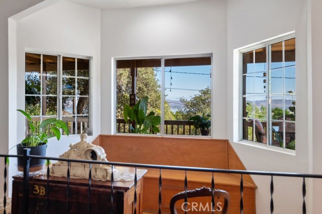 Detail Gallery Image 5 of 34 For 17247 Encina Dr, Lake Elsinore,  CA 92530 - 5 Beds | 2/1 Baths