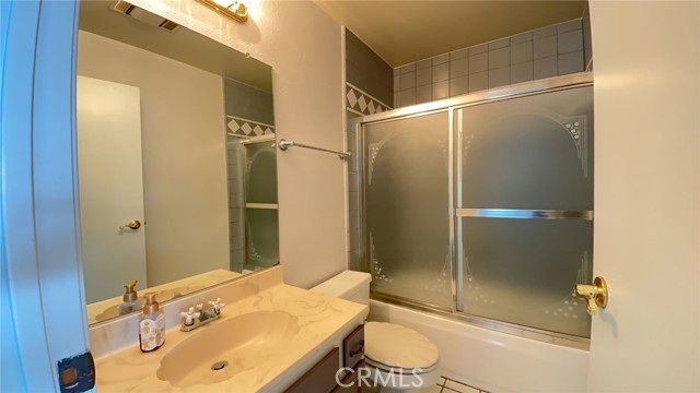 Detail Gallery Image 19 of 22 For 22136 Treasure Island #22,  Canyon Lake,  CA 92587 - 2 Beds | 2 Baths