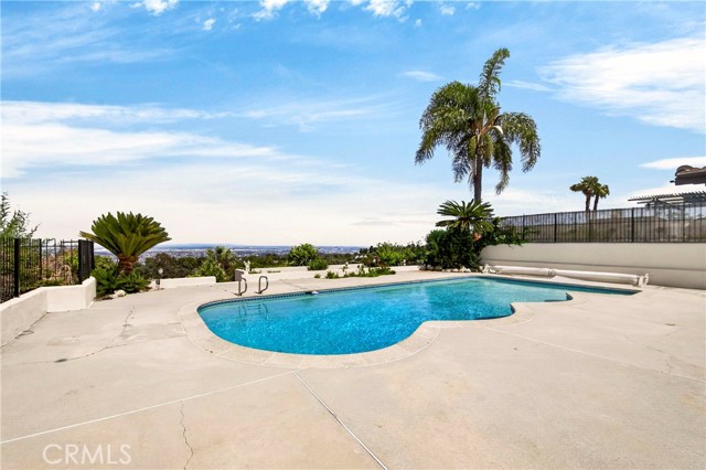 27402 Larchbluff, Rancho Palos Verdes, California 90275, 5 Bedrooms Bedrooms, ,3 BathroomsBathrooms,Residential,For Sale,Larchbluff,SB26077169