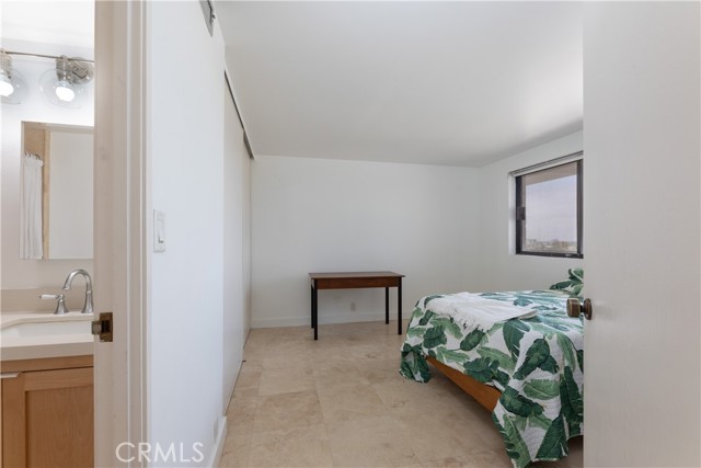 1750 E Ocean Boulevard, Long Beach CA: https://media.crmls.org/medias/02f01447-f599-495f-8a02-e6be84c2d2bf.jpg