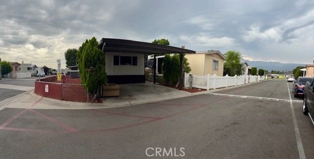8221 Ilex Street, Fontana CA: https://media.crmls.org/medias/02f02acc-95e6-48b7-ada8-4d6cf2fe9fdc.jpg