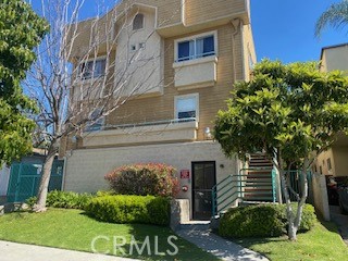 Detail Gallery Image 2 of 15 For 1421 5th St #3,  Glendale,  CA 91201 - 2 Beds | 2/1 Baths