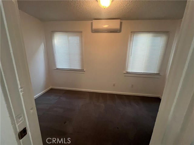 Detail Gallery Image 8 of 13 For 10326 Plainview Ave, Tujunga,  CA 91042 - 2 Beds | 1 Baths