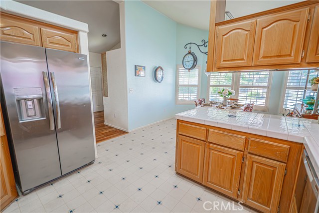 Detail Gallery Image 15 of 74 For 20164 Crestview Dr., Canyon Country,  CA 91351 - 3 Beds | 2 Baths