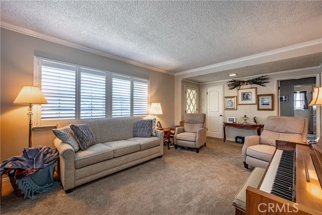 917 N Sanchez Street, Montebello CA: https://media.crmls.org/medias/02f23028-5a70-4eba-b483-5982ec8c9214.jpg