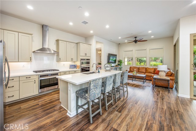 Detail Gallery Image 10 of 20 For 11145 Fourleaf Ct, Corona,  CA 92883 - 2 Beds | 2 Baths