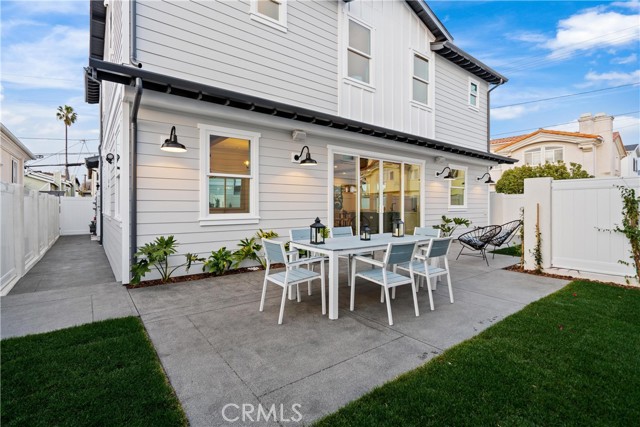 1934 Ruhland Avenue, Redondo Beach, California 90278, 5 Bedrooms Bedrooms, ,5 BathroomsBathrooms,Residential,Sold,Ruhland,PV23027311