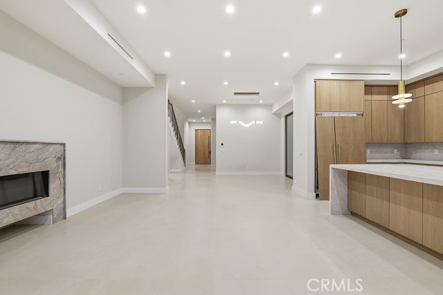 Detail Gallery Image 11 of 22 For 4617 Atoll Ave, Sherman Oaks,  CA 91423 - 5 Beds | 5 Baths