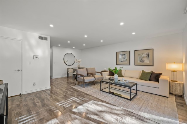 Front Image Thumbnail for CRGD25267812