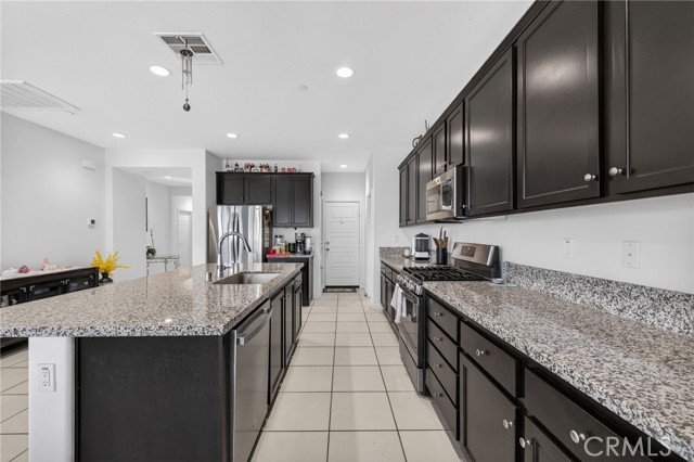 Detail Gallery Image 14 of 63 For 6007 Sierra Place, Banning,  CA 92220 - 4 Beds | 2 Baths